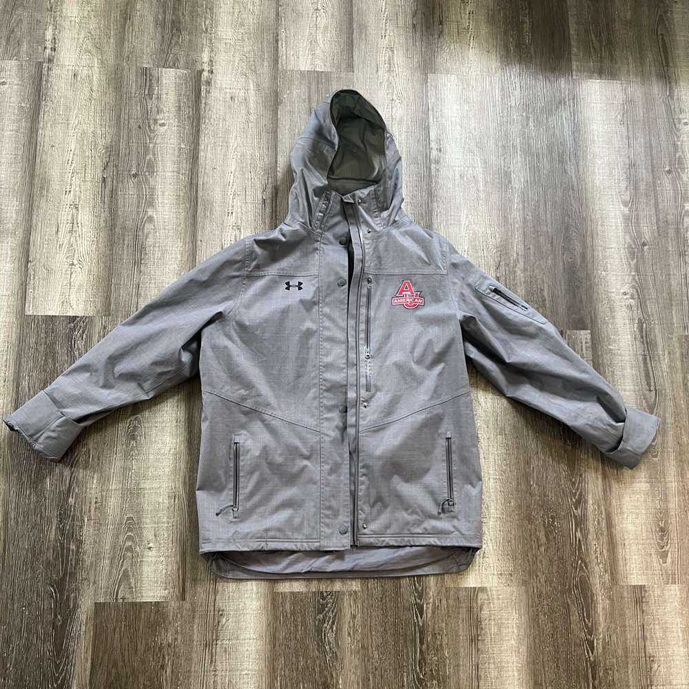 Under Armour large rain coat heavy duty